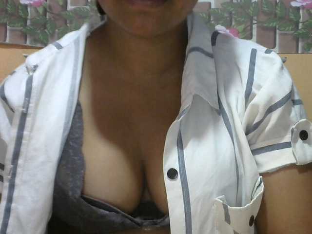 Sandiesexy live cam on BongaCams