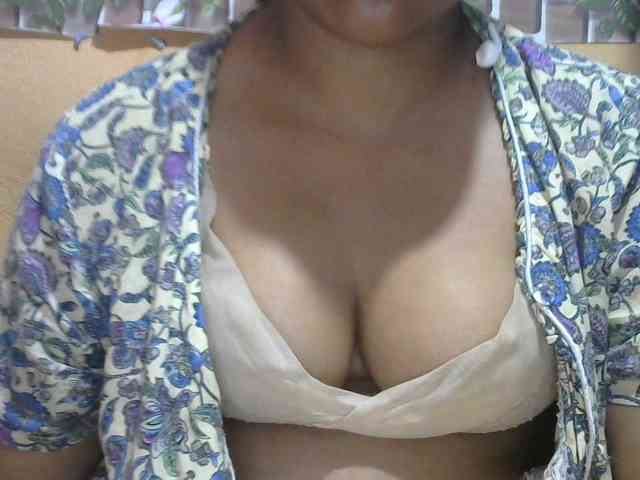 Sandiesexy Live Webcam on BongaCams