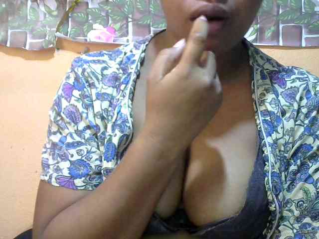 Sandiesexy webcam