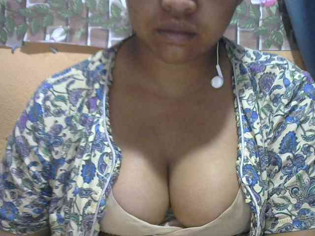 Sandiesexy Live Webcam on BongaCams