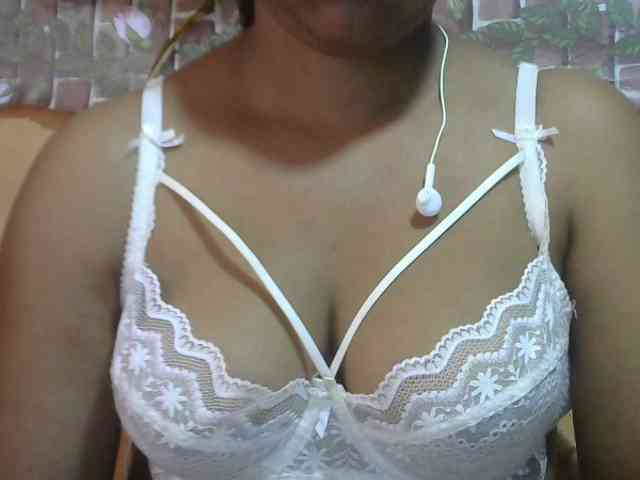 Sandiesexy webcam