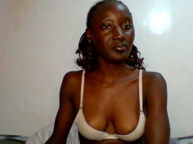 SexyLucia5 live cam on BongaCams