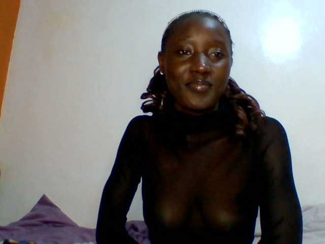 SexyLucia5 live cam on BongaCams