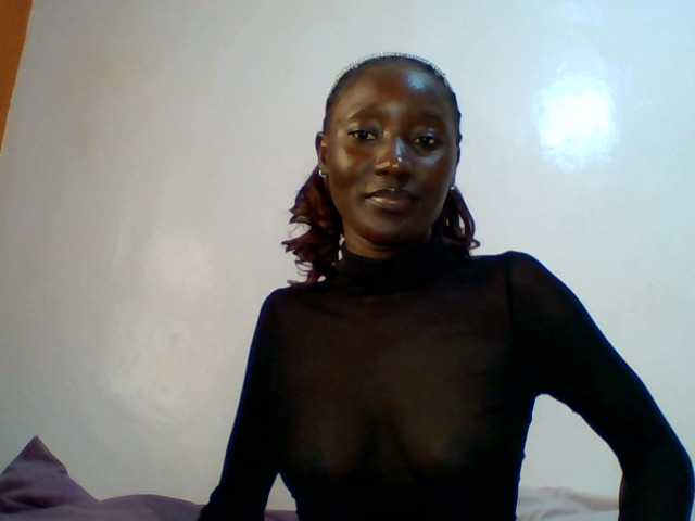 SexyLucia5 live cam on BongaCams