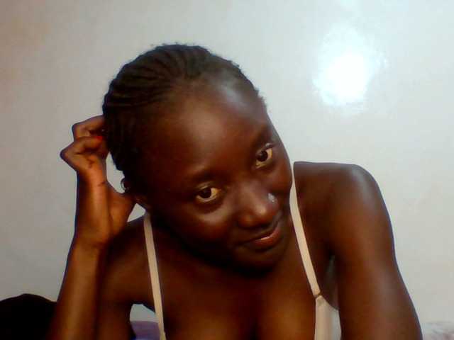 SexyLucia5 Live Cam on BongaCams