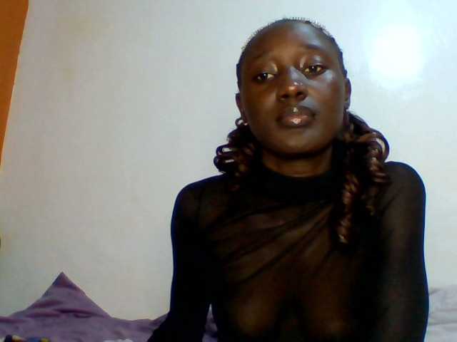 SexyLucia5 live cam on BongaCams