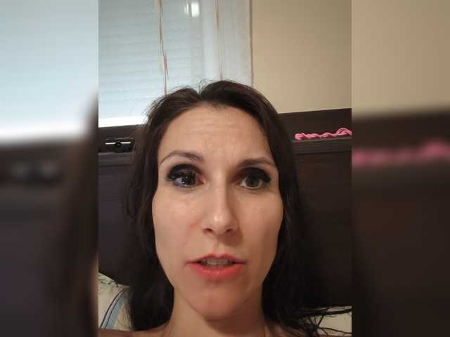 SEXYQUEEN55 live cam on BongaCams