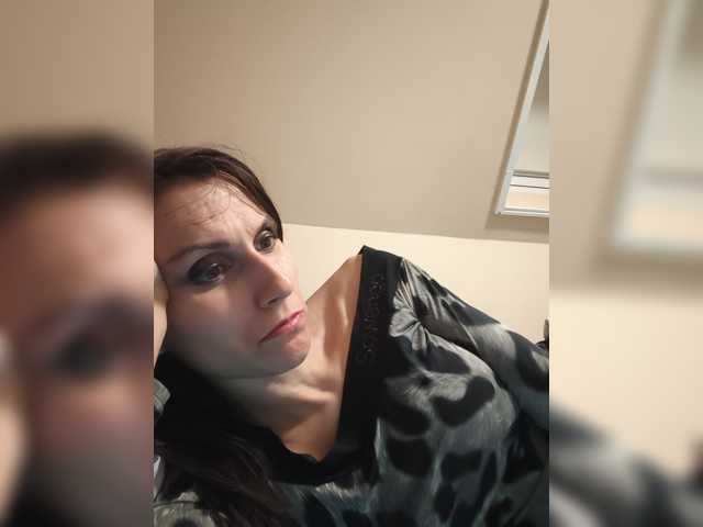SEXYQUEEN55 live cam on BongaCams