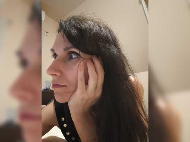 SEXYQUEEN55 live cam on BongaCams