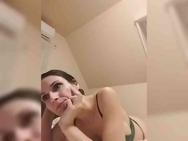 SEXYQUEEN55 webcam
