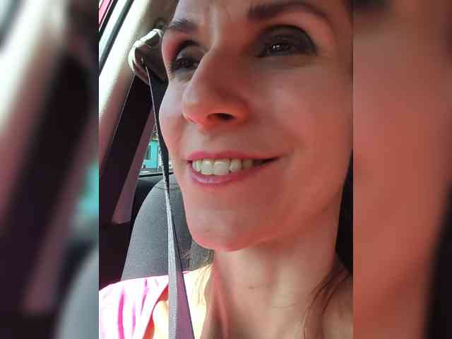 SEXYQUEEN55 webcam