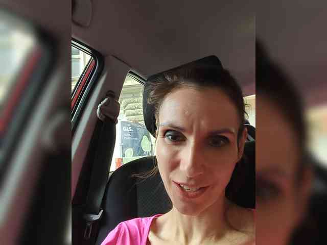 SEXYQUEEN55 webcam