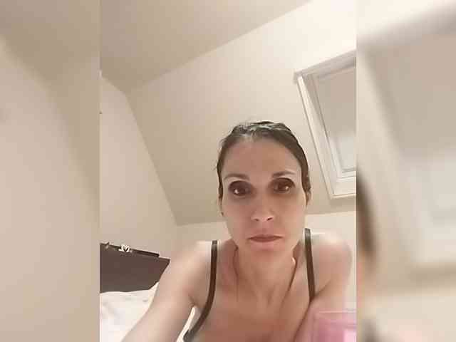 SEXYQUEEN55 webcam