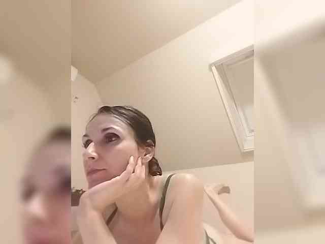 SEXYQUEEN55 webcam