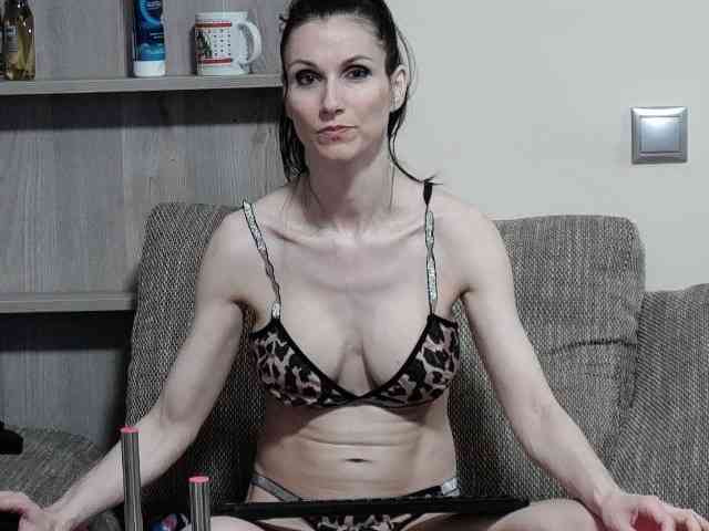 SEXYQUEEN55 webcam