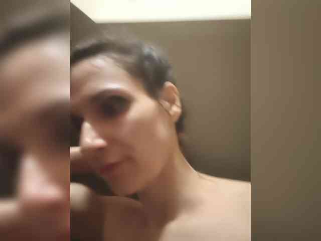 SEXYQUEEN55 webcam