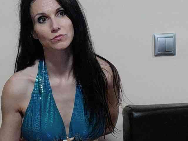 SEXYQUEEN55 webcam