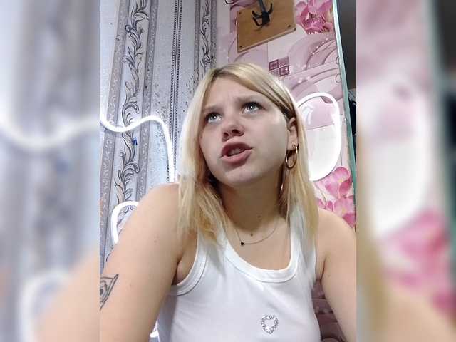 Ivanna0328's BongaCams show and profile