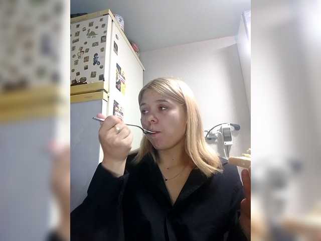 Ivanna0328's BongaCams show and profile