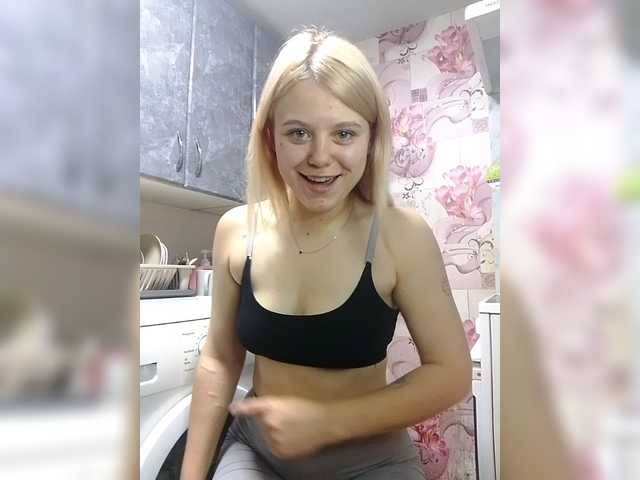 Ivanna0328 Live Cam and Statistics on UnifiedCams