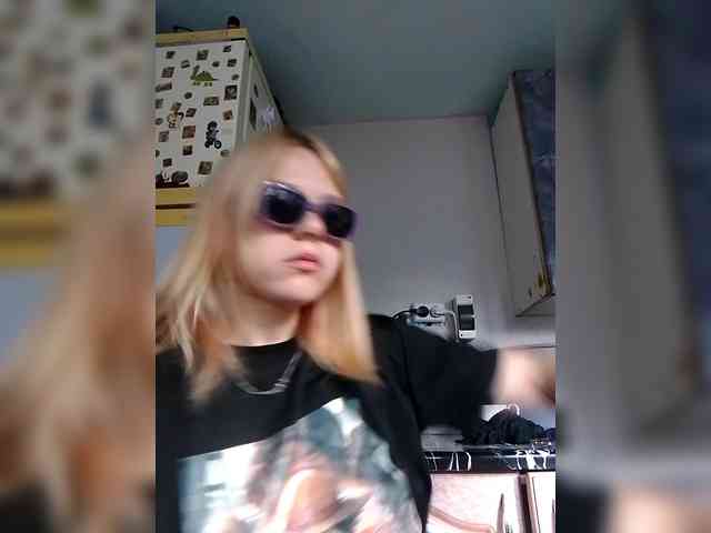 -___--_--------- webcam