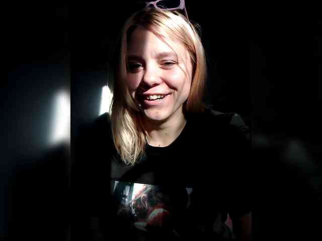 -___--_--------- webcam