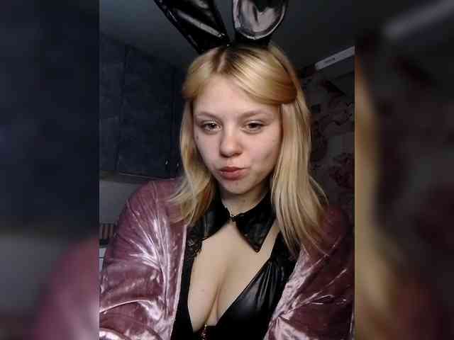 Модель: -___--_---------