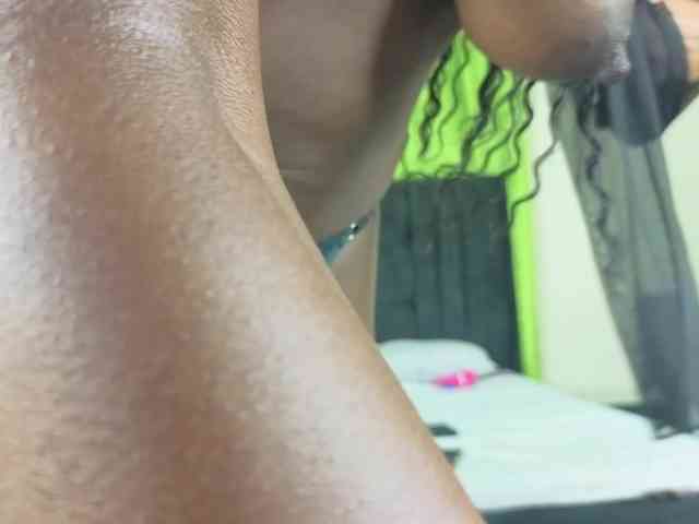 Chocolate-Goddess webcam