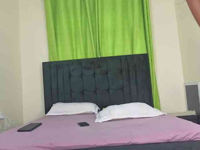 Chocolate-Goddess webcam