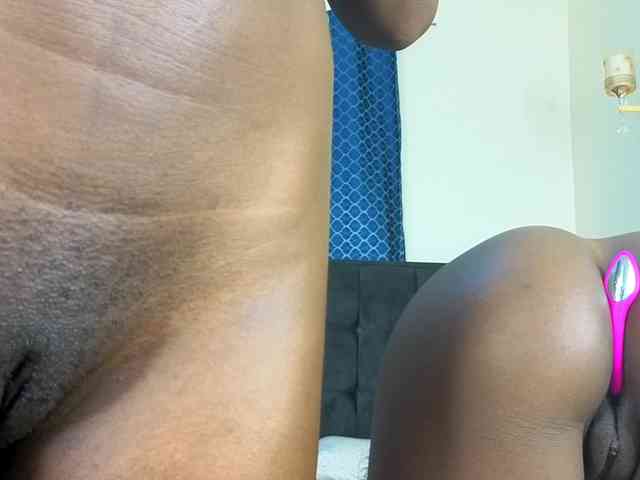 Chocolate-Goddess Sex Cam Show