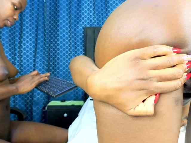Chocolate-Goddess webcam
