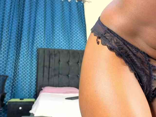 Chocolate-Goddess webcam