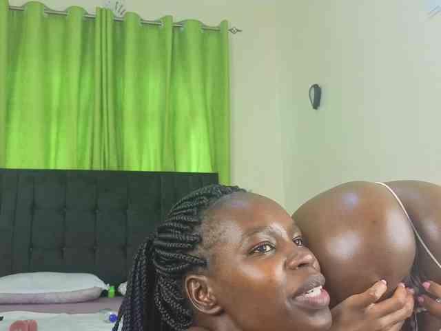 Chocolate-Goddess webcam