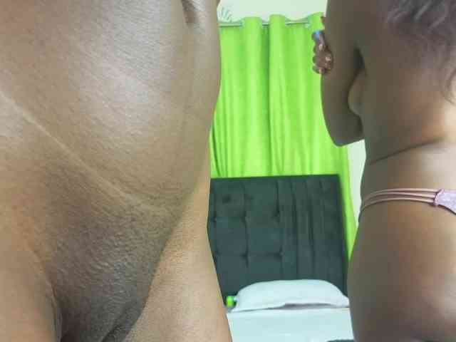 Chocolate-Goddess webcam