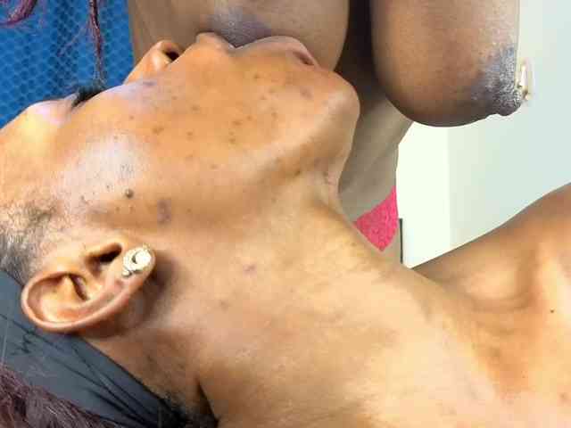 Chocolate-Goddess webcam