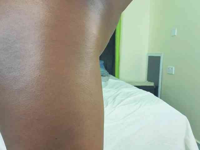 Chocolate-Goddess webcam
