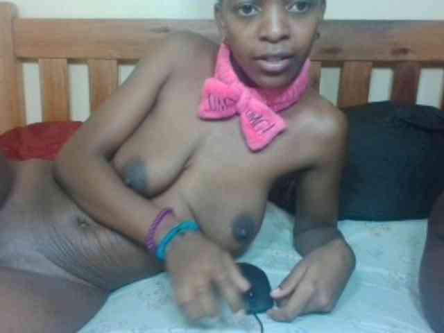 Black-ebonies webcam