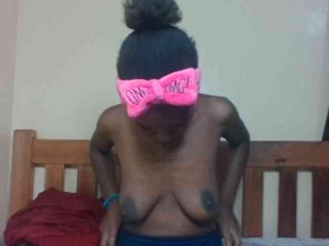 Black-ebonies webcam