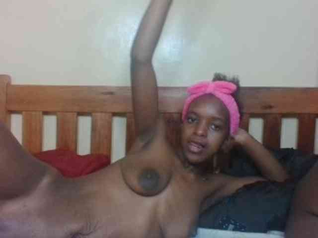 Black-ebonies webcam