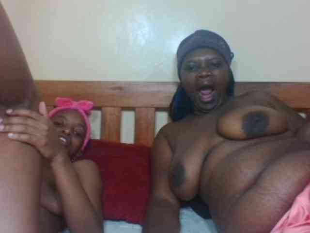 Black-ebonies webcam