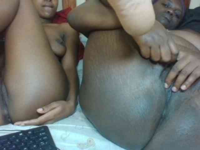 Black-ebonies webcam