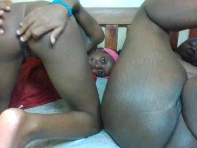 Black-ebonies webcam