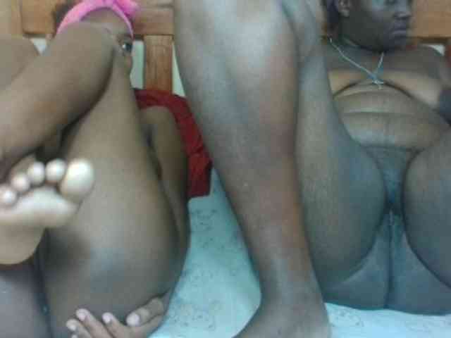 Black-ebonies webcam