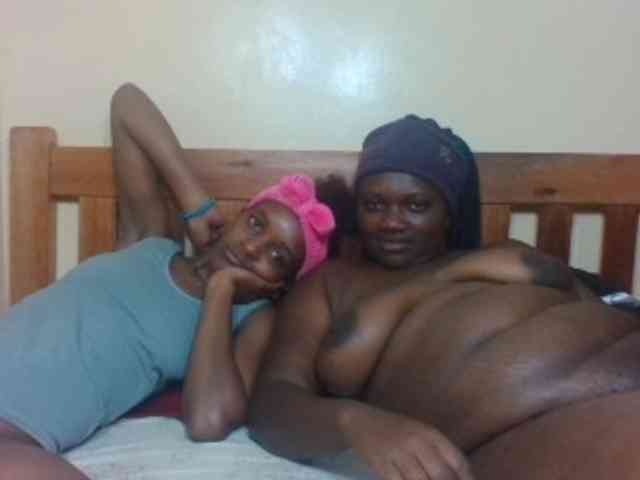 Black-ebonies webcam