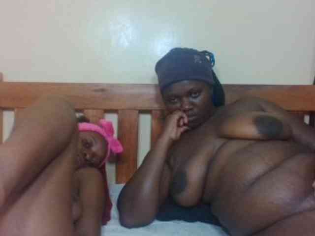 Black-ebonies webcam