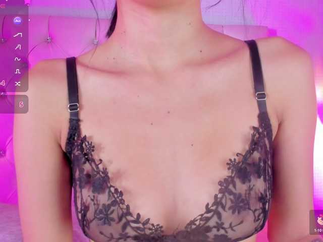 Gabriela-Suarez-1 live cam on BongaCams