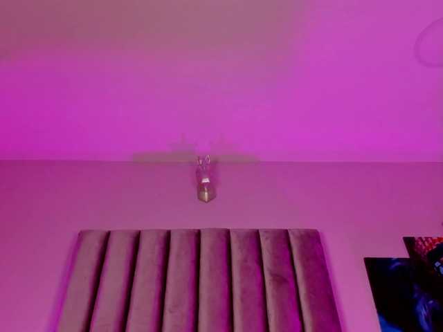 Gabriela-Suarez-1 live cam on BongaCams