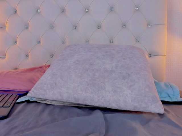 Gabriela-Suarez-1 live cam on BongaCams