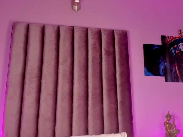Gabriela-Suarez-1 live cam on BongaCams