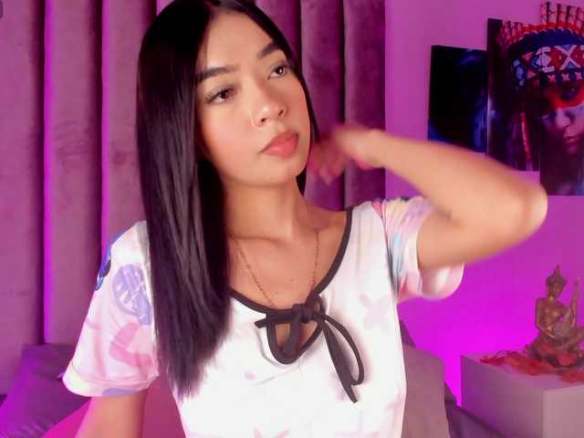 Gabriela-Suarez-1 live cam on BongaCams